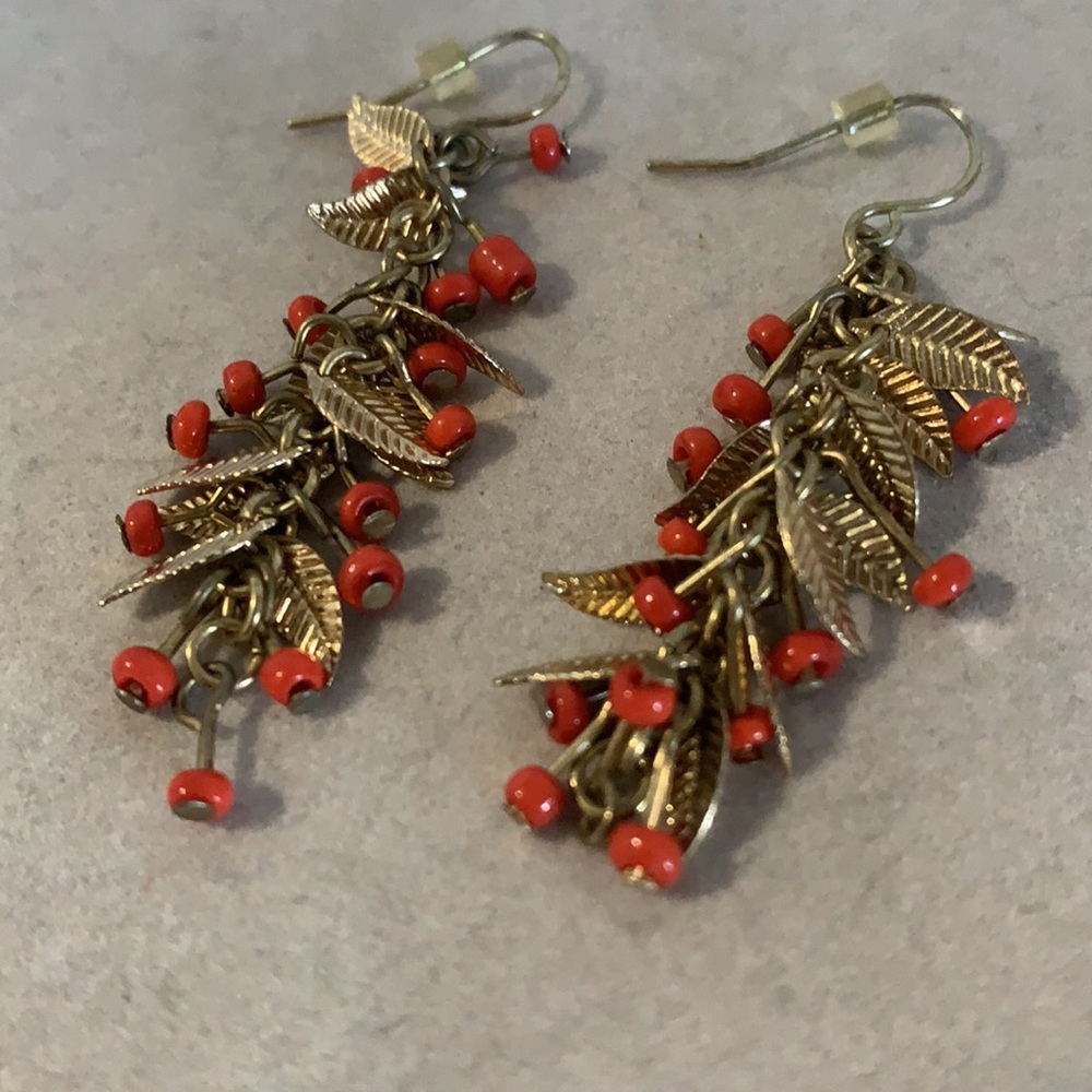 Dangly earrings - Picture 3 of 3